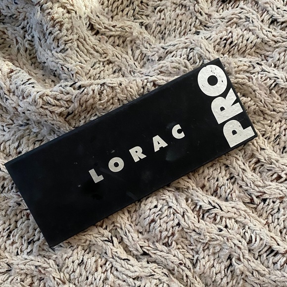 LORAC PRO 🖤 - Picture 4 of 8